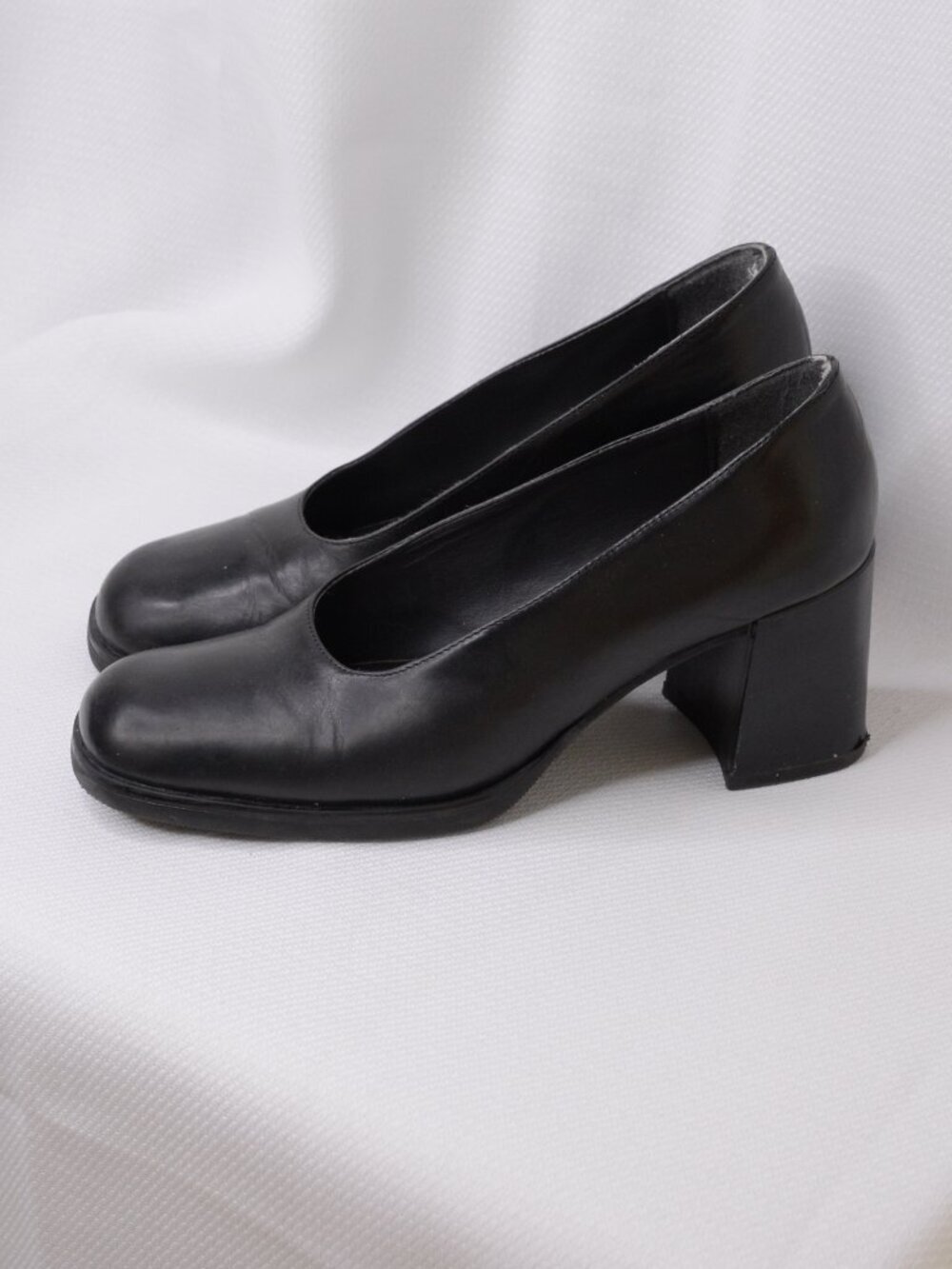 Vintage 90s Aldo Black Leather Chunky Heels Sz 8